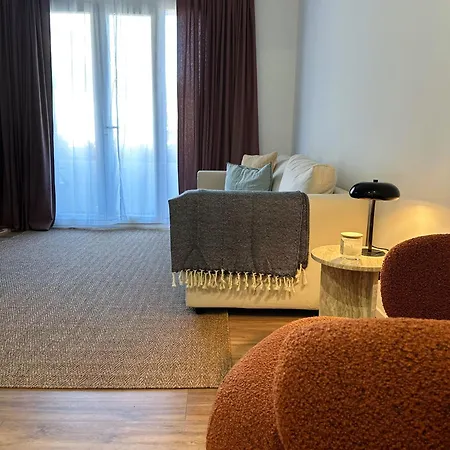 Roc Apartment