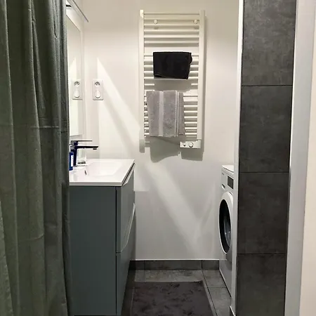 Apartment Roc Eze