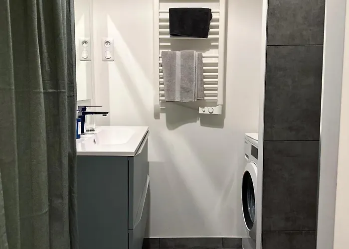 Apartment Roc Eze